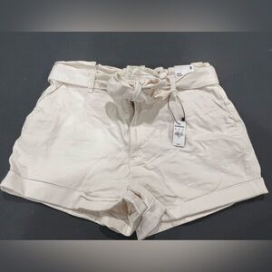 Express Cream Shortie Extreme High Rise Shorts Women’s Size 16